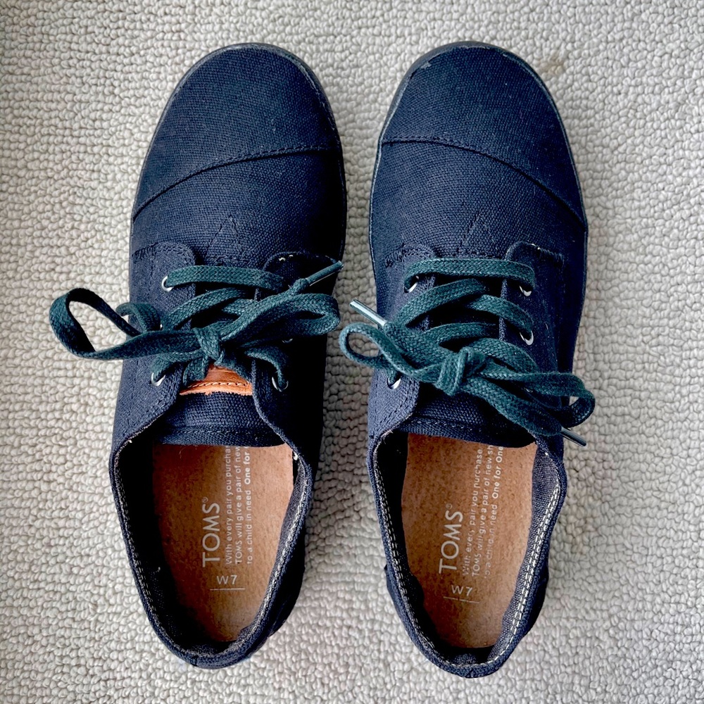 Tom’s Woman’s Shoes